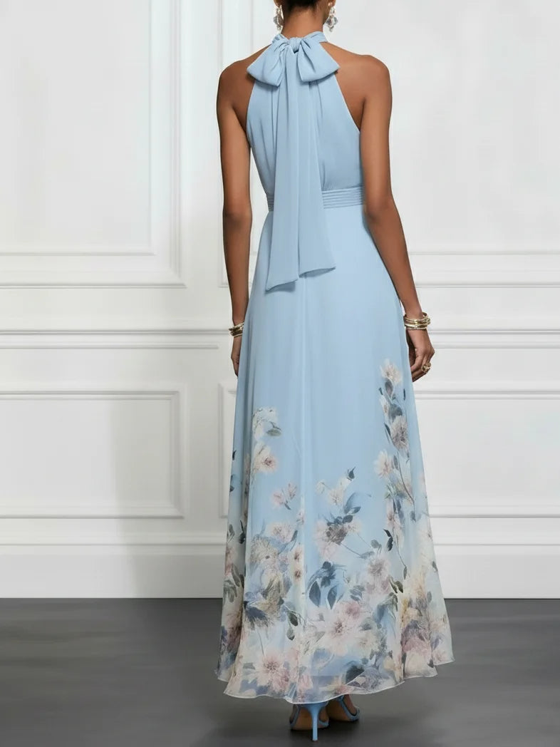 Rosalyn | Niebieska szyfonowa sukienka maxi w kwiaty z dekoltem halter
