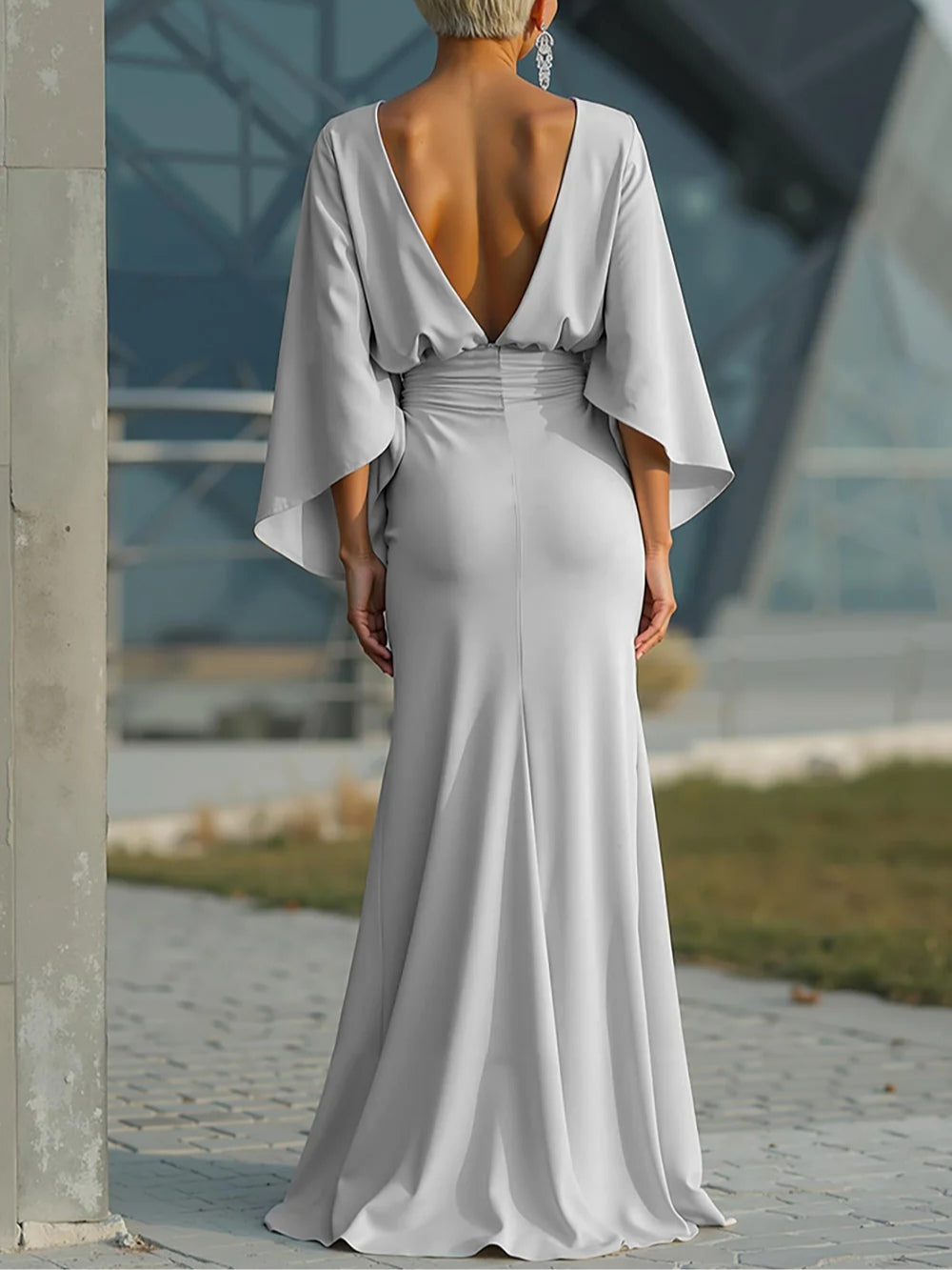 Clara | Elegancka sukienka z dekoltem V i odkrytymi plecami